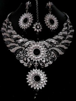 rhodium-necklaces-jewellery-31294FN3734